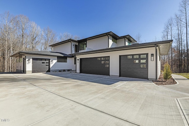 prairie-style home with a garage