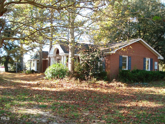 view of home's exterior