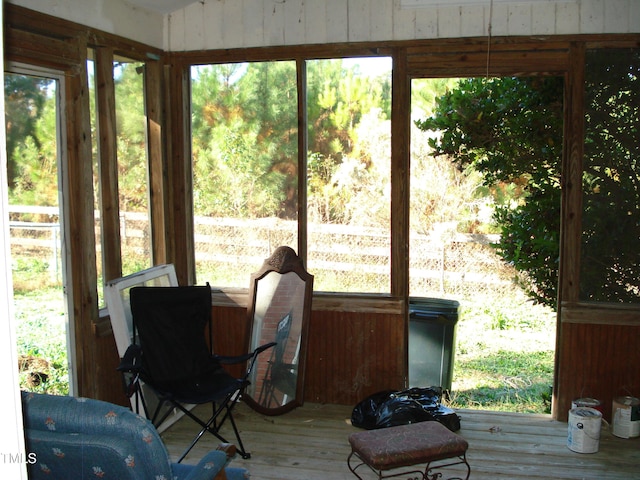 view of sunroom / solarium