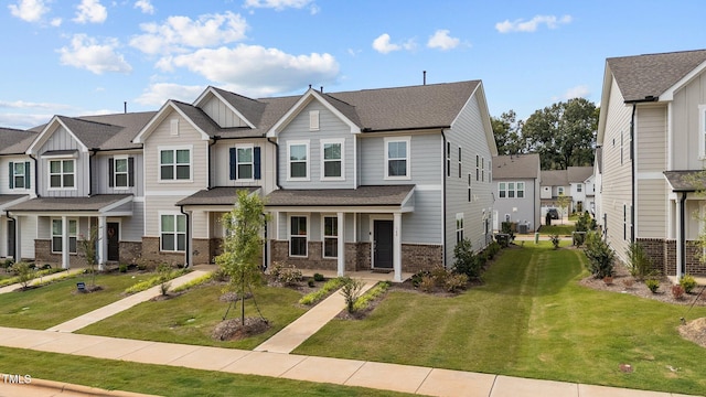 view of front facade with a front lawn