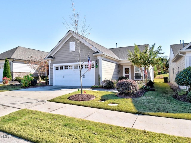 view of front of home with a front lawn