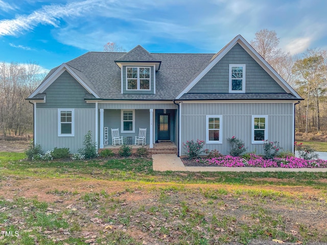 craftsman-style home with a porch