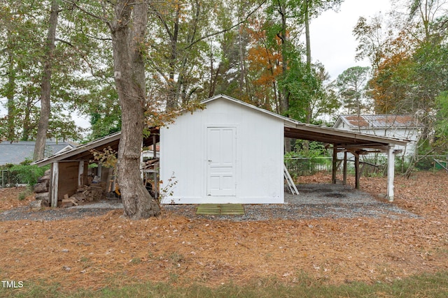 view of outdoor structure featuring a carport