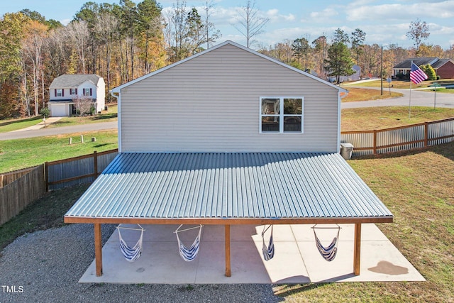 exterior space featuring a lawn