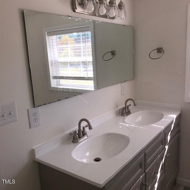 bathroom with vanity