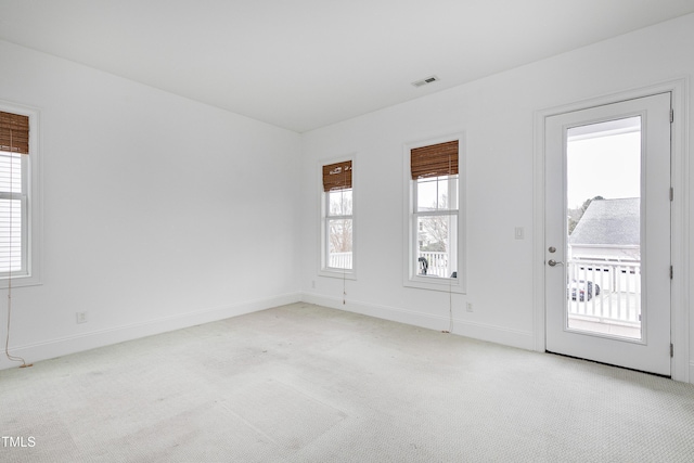 view of carpeted spare room