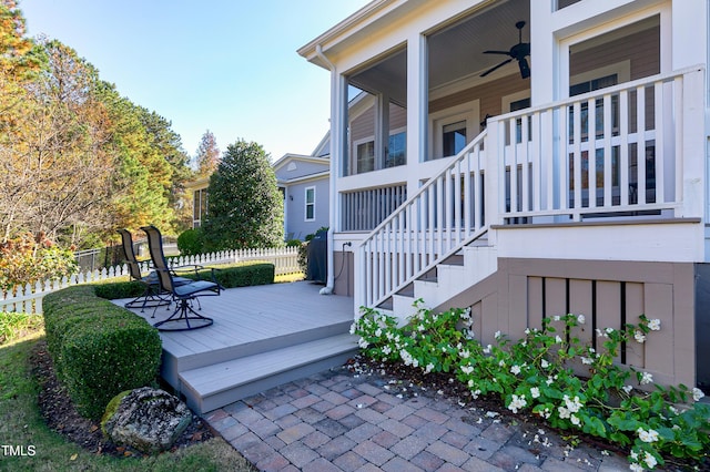 deck with ceiling fan