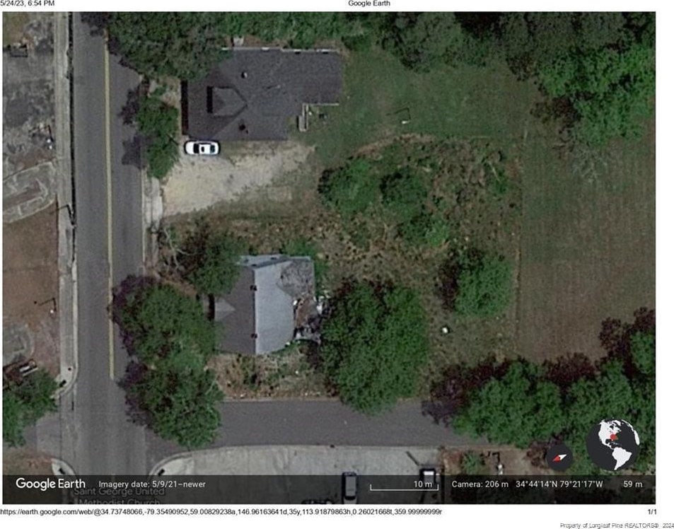 Listing photo 4 - caption unavailable