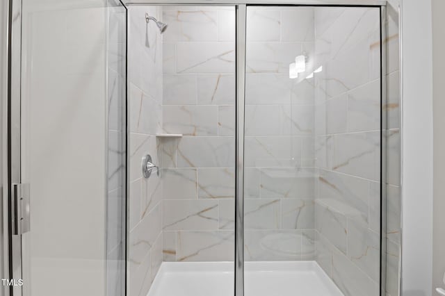 full bathroom featuring a stall shower