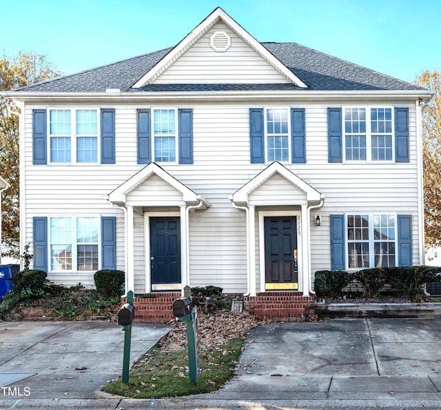 view of front of property