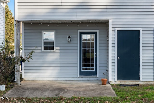 view of exterior entry