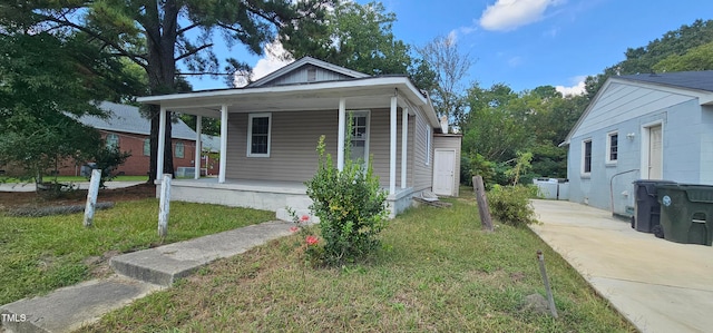 view of front of house with a porch