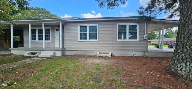 view of front of property featuring a porch