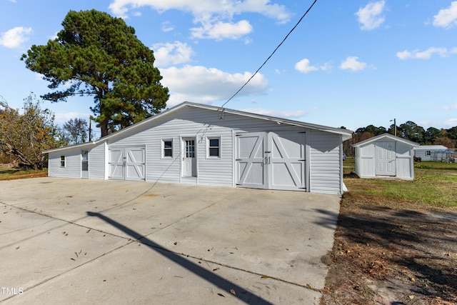 exterior space featuring a shed