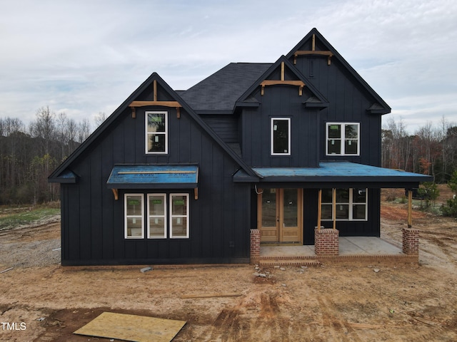 view of front of property with covered porch