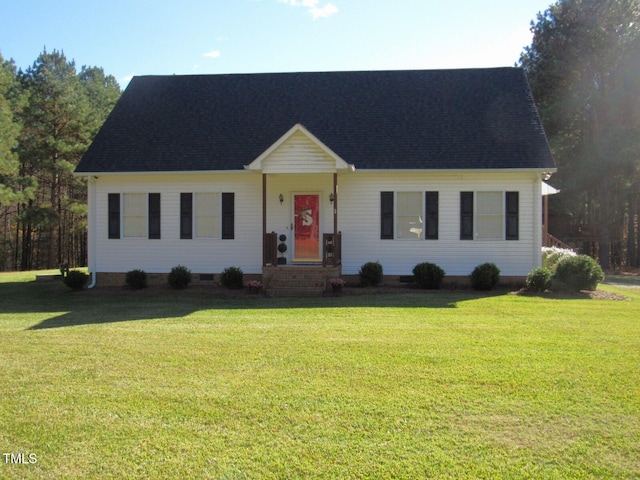 view of front of home featuring a front lawn