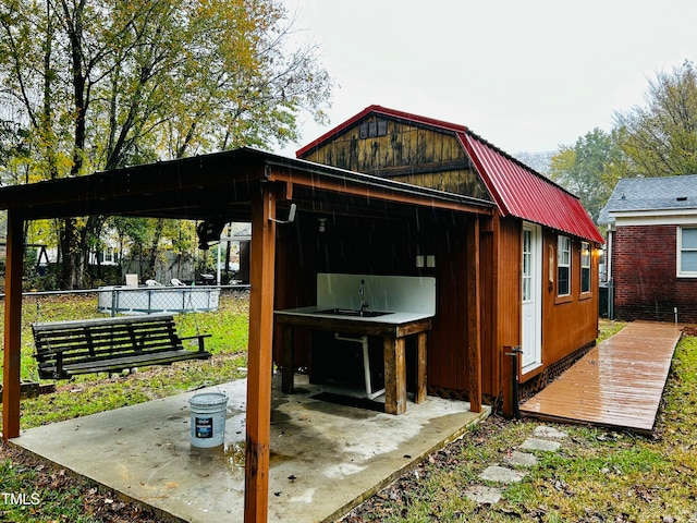 view of outdoor structure