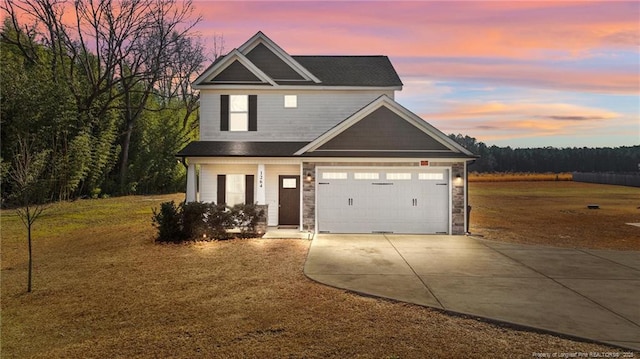 craftsman inspired home featuring a yard