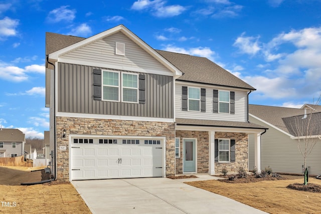 view of front of house featuring a garage