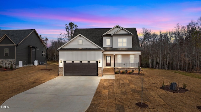 view of front of home featuring a lawn and covered porch