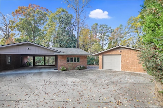 single story home with a carport