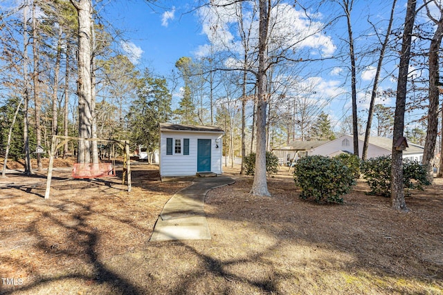 exterior space featuring an outbuilding