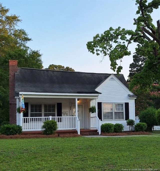 307 W 2nd Ave, Red Springs, NC 28377 - photo 2