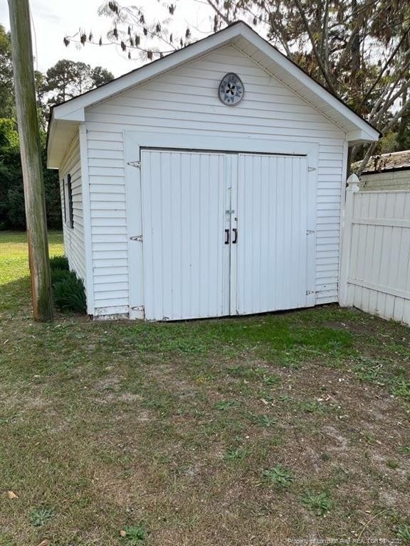 307 W 2nd Ave, Red Springs, NC 28377 - photo 36
