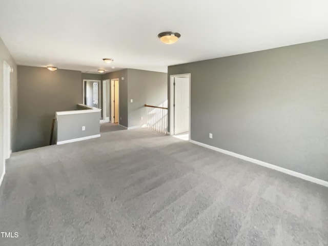 spare room with carpet flooring