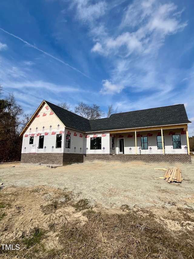 view of front of home with covered porch