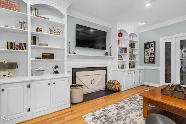 4027 Green Forest Ct, Rocky Mount, NC 27804 - living room with crown molding and light hardwood / wood-style flooring