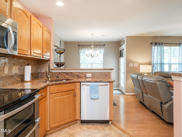942 Pensford Dr, Whitsett, NC 27377 - photo 12