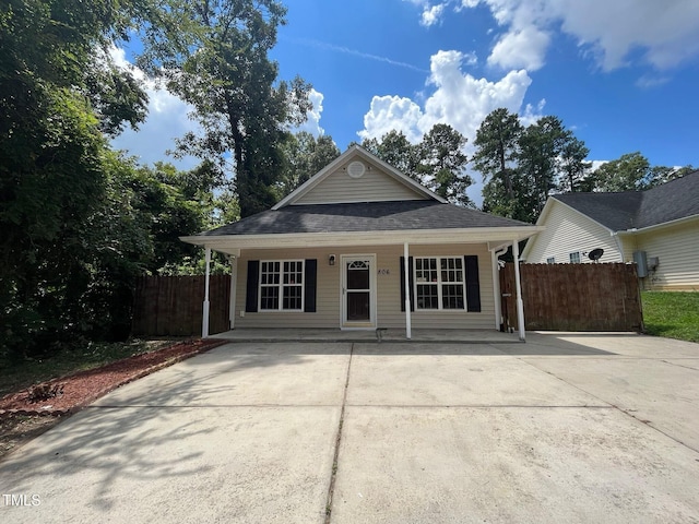 view of front facade featuring covered porch