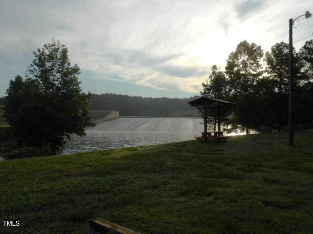 view of water feature