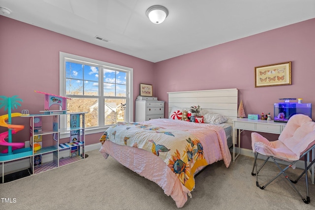 bedroom with carpet flooring