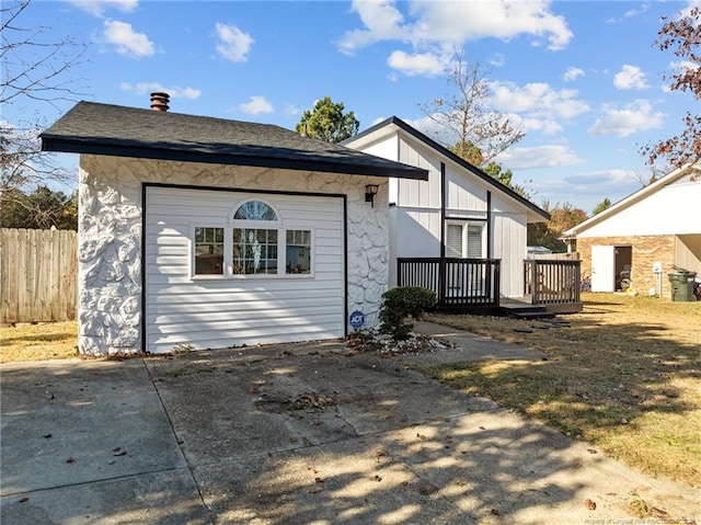 5814 Valhalla Ct, Fayetteville, NC 28304 - view of front of house with a deck