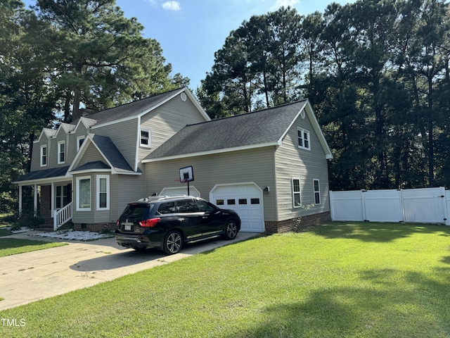 view of front of house with a front lawn