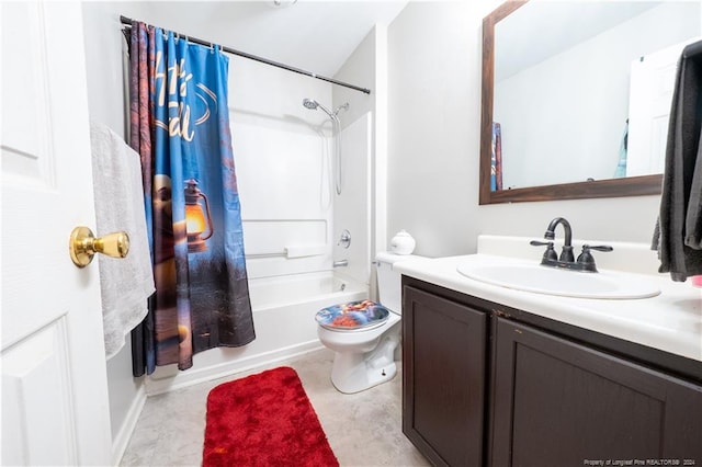 full bathroom with shower / bath combo with shower curtain, vanity, and toilet