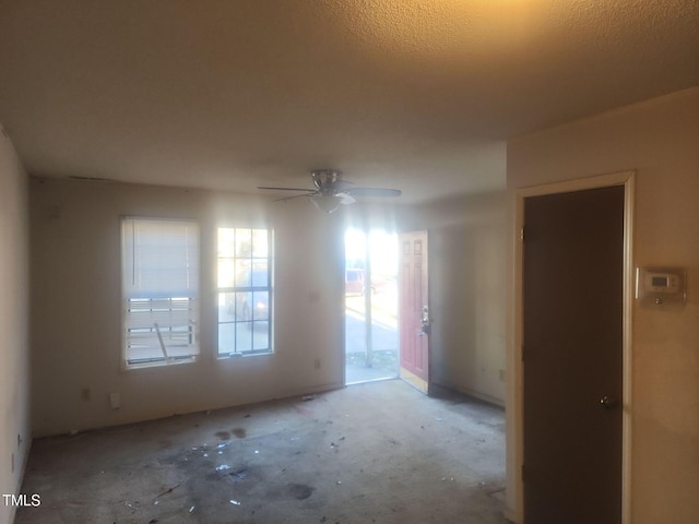 empty room with ceiling fan