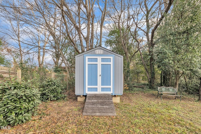 view of outbuilding