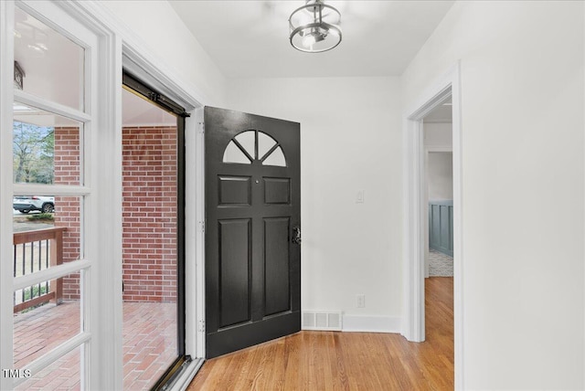 303 Forest Rd, Oxford, NC 27565 - entrance foyer featuring light wood finished floors and baseboards