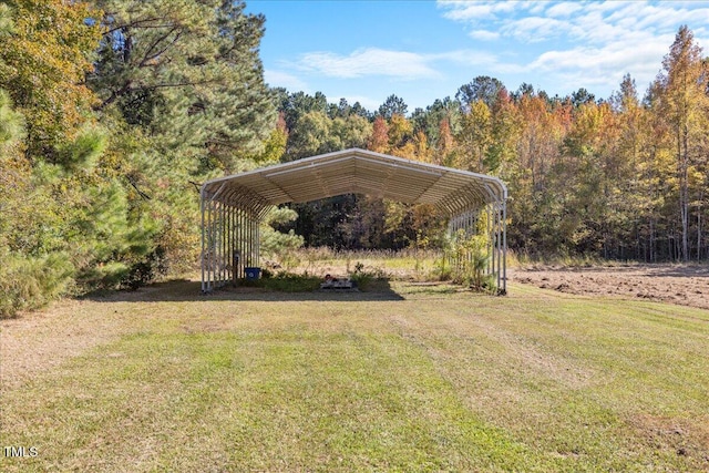 view of yard featuring a carport