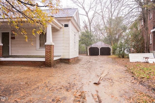 view of home's exterior