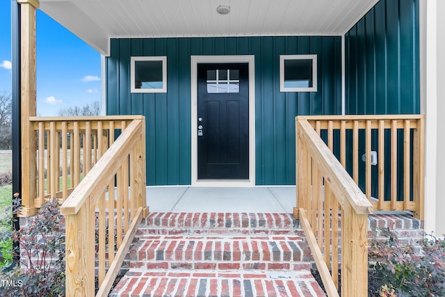 view of entrance to property