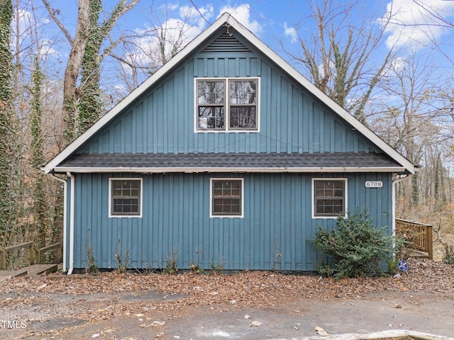 view of side of home