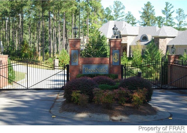 Listing photo 3 for 32 Broadlake Ln, Spring Lake NC 28390