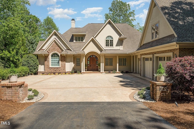 view of front facade featuring a garage