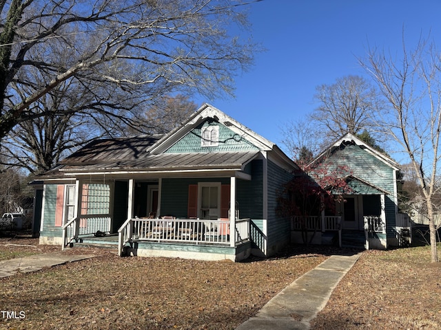 bungalow-style house featuring covered porch