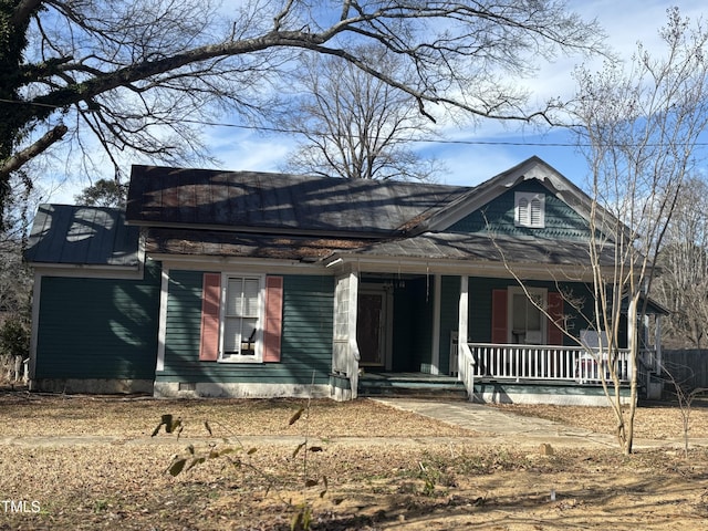 view of front facade with a porch