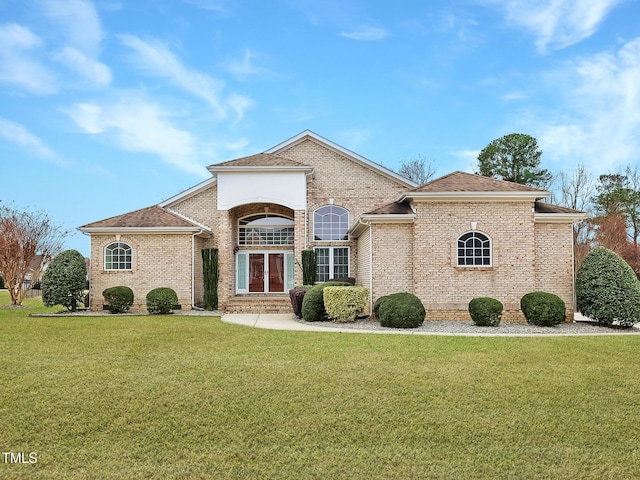 view of front of house featuring a front yard